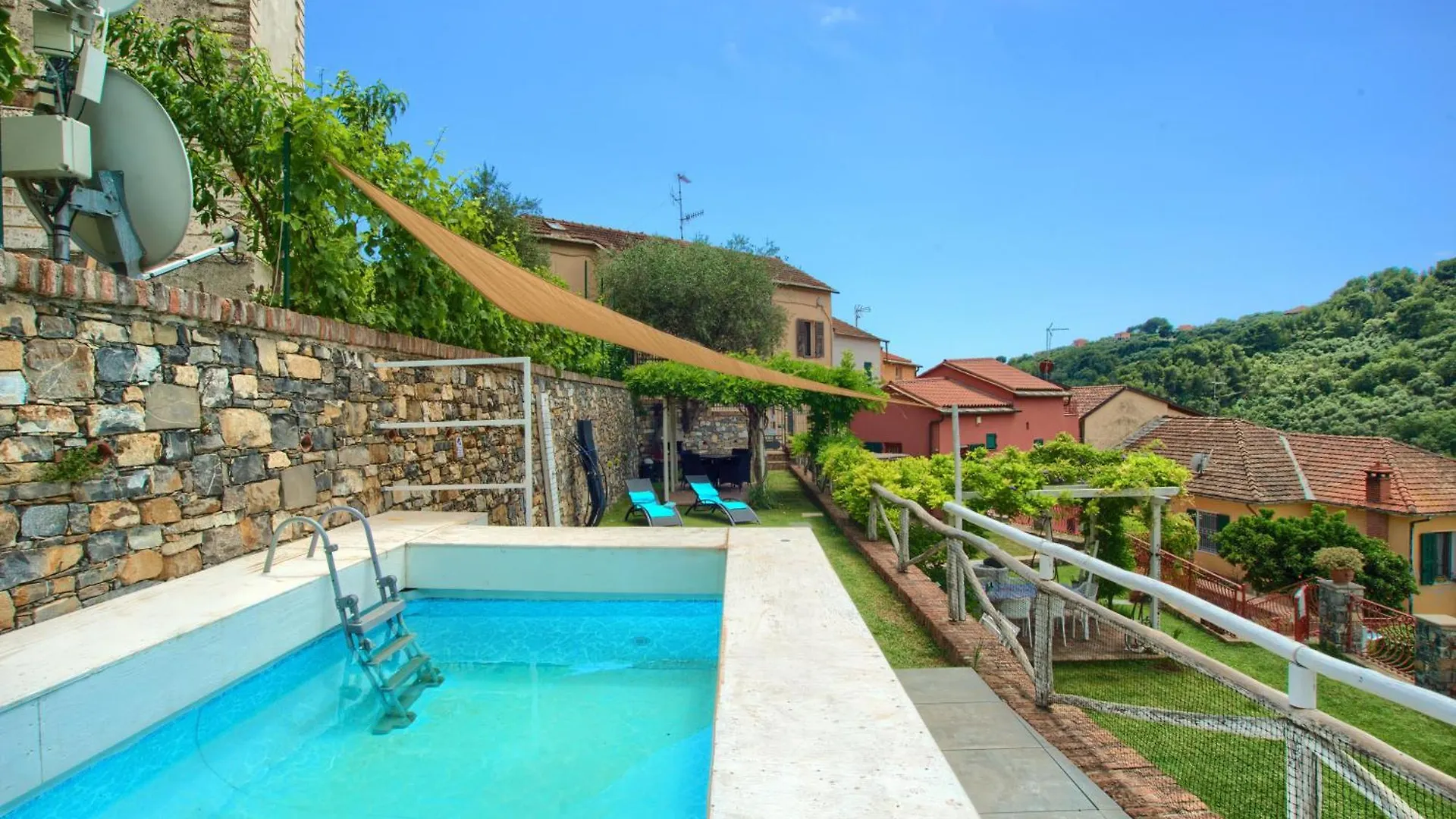 Casa Con Mini Piscina, Giardino E Area Giochi Per Bambini location