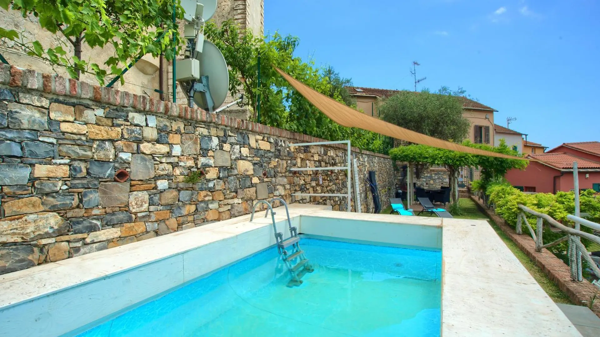 Holiday home Casa Con Mini Piscina, Giardino E Area Giochi Per Bambini Villa Diano San Pietro Italy