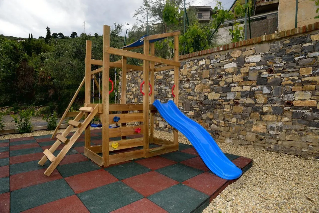 Holiday home Casa Con Mini Piscina, Giardino E Area Giochi Per Bambini Villa Diano San Pietro Italy
